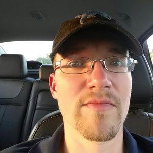 Meet your Posher, Larry